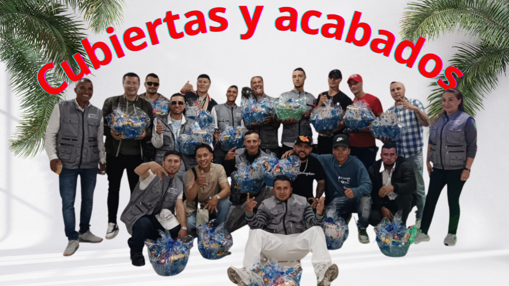Equipo profesional de Cubiertas y Acabados S.A.S. en Bogotá, especialistas en cubiertas, impermeabilización y acabados
